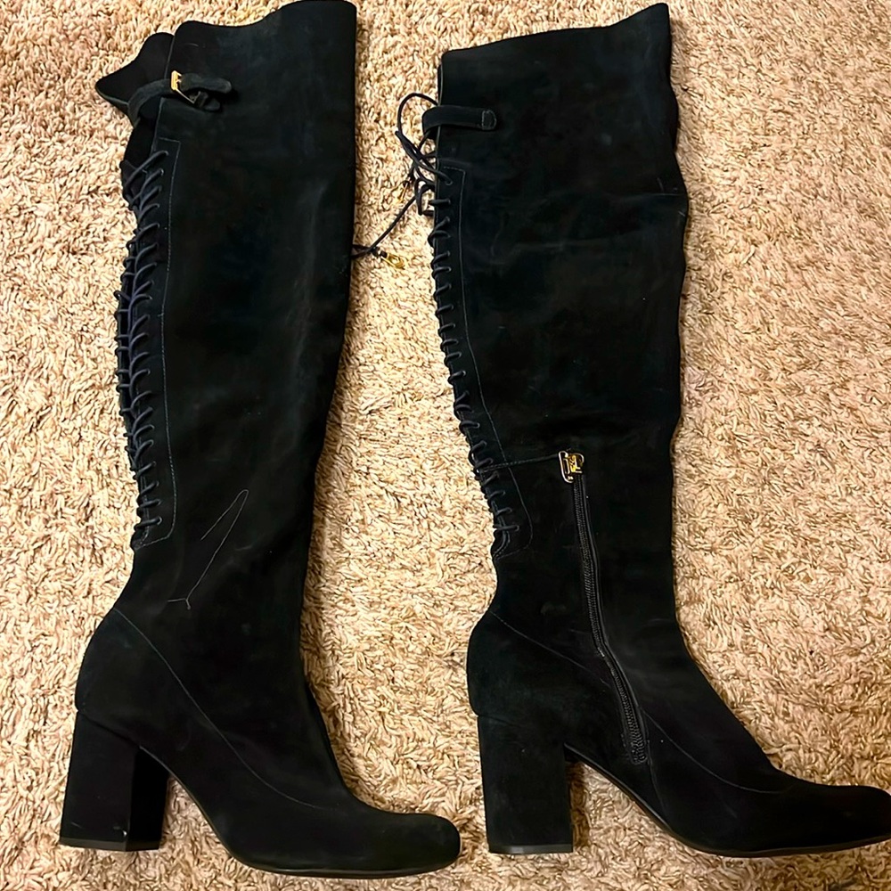 Suede boots size 9. Made in Brazil . Comfortable and elegant boots.